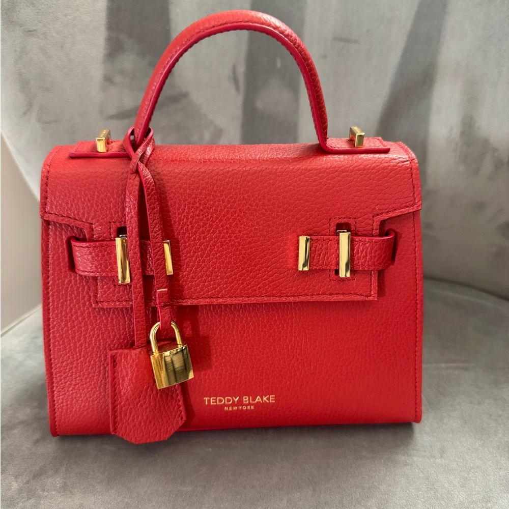 Teddy Blake Ava 9” Dark Red